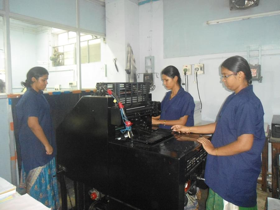 School of Engineering, Avinashilingam University Coimbatore Printing Technology Lab photo 4